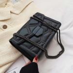 Yogodlns Vintage Rivet Chain Small Shoulder Bag,