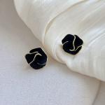 LATS Black Flower Stud Earrings