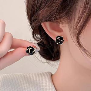 LATS Black Flower Stud Earrings