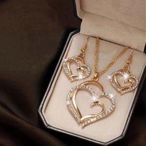 "Exquisite Double Heart Necklace