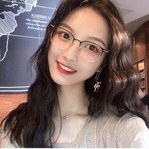 2021 Fashion Unisex Square Eyeglasses