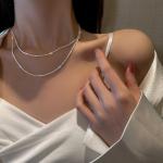 Fashion Camellia Pearl Zircon Necklace – Elegant Light Luxury Design for Women, Perfect Wedding or Party Gift.